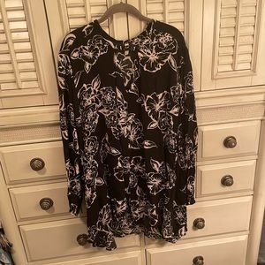 Free People Floral Tree Swing Tunic Dress in Black & White, size: M